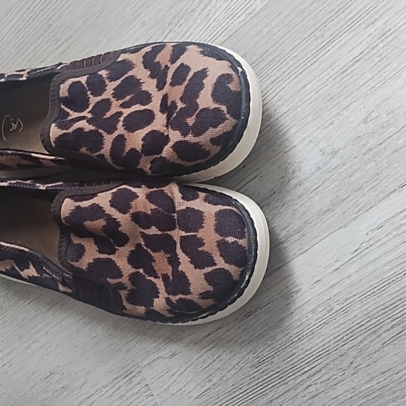 Ariat Brown Leopard Print Women's Sneakers - Picture 6 of 7